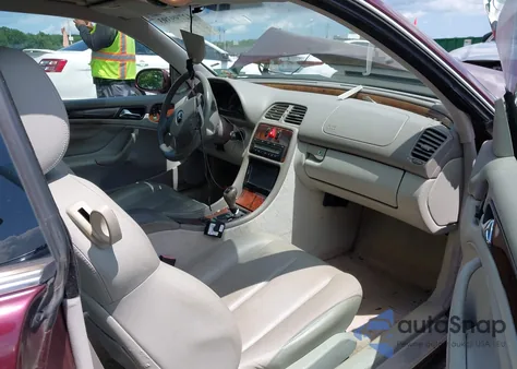 1998 Mercedes-Benz Clk 320 из США, поврежденный, VIN WDBLJ65G6WF036833